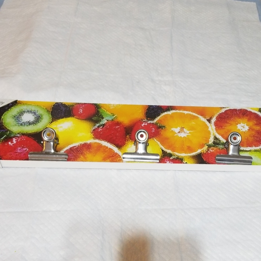 Wall hanging with clamps